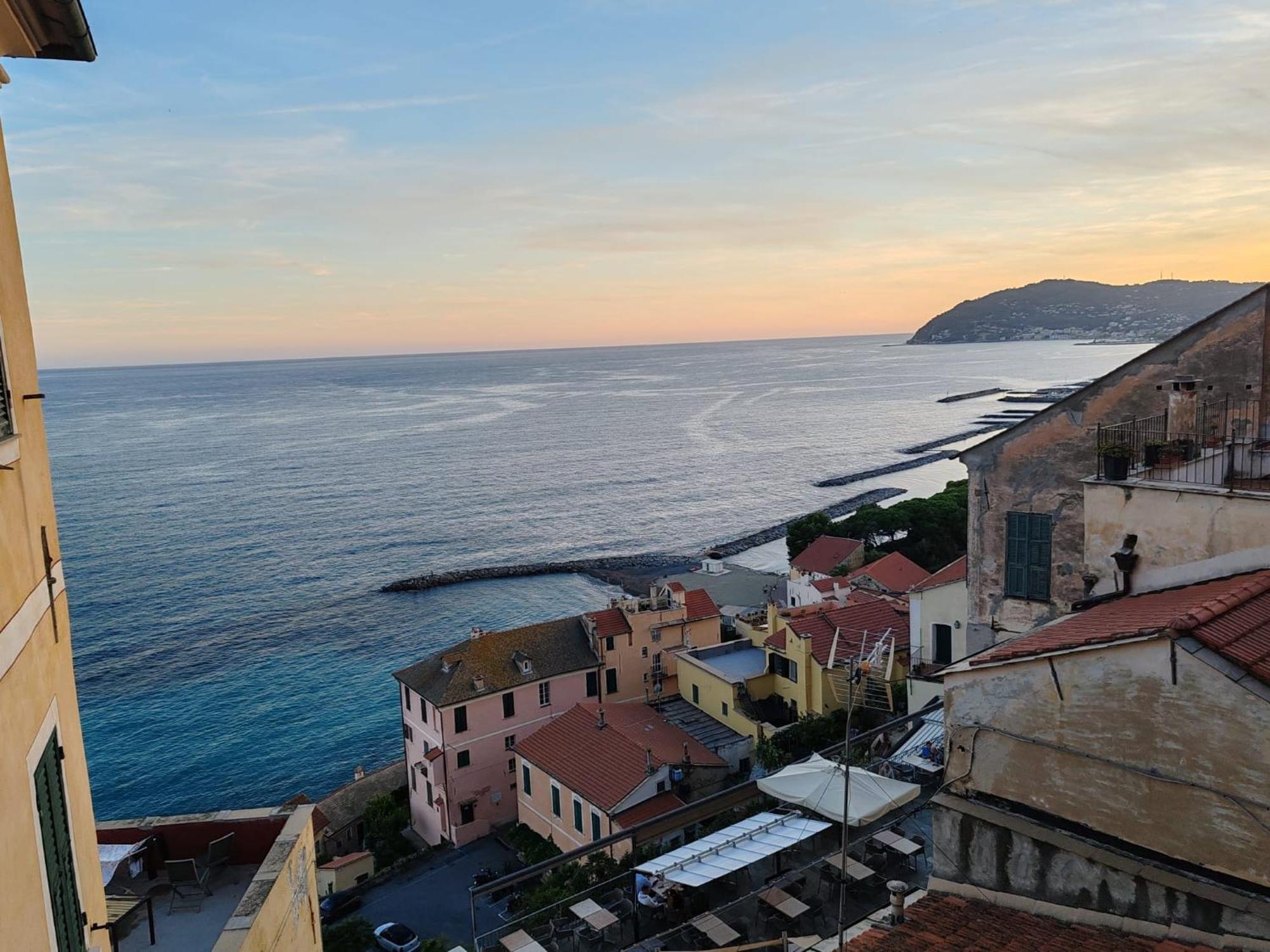 Appartamento Vista Mare アルベンガ エクステリア 写真