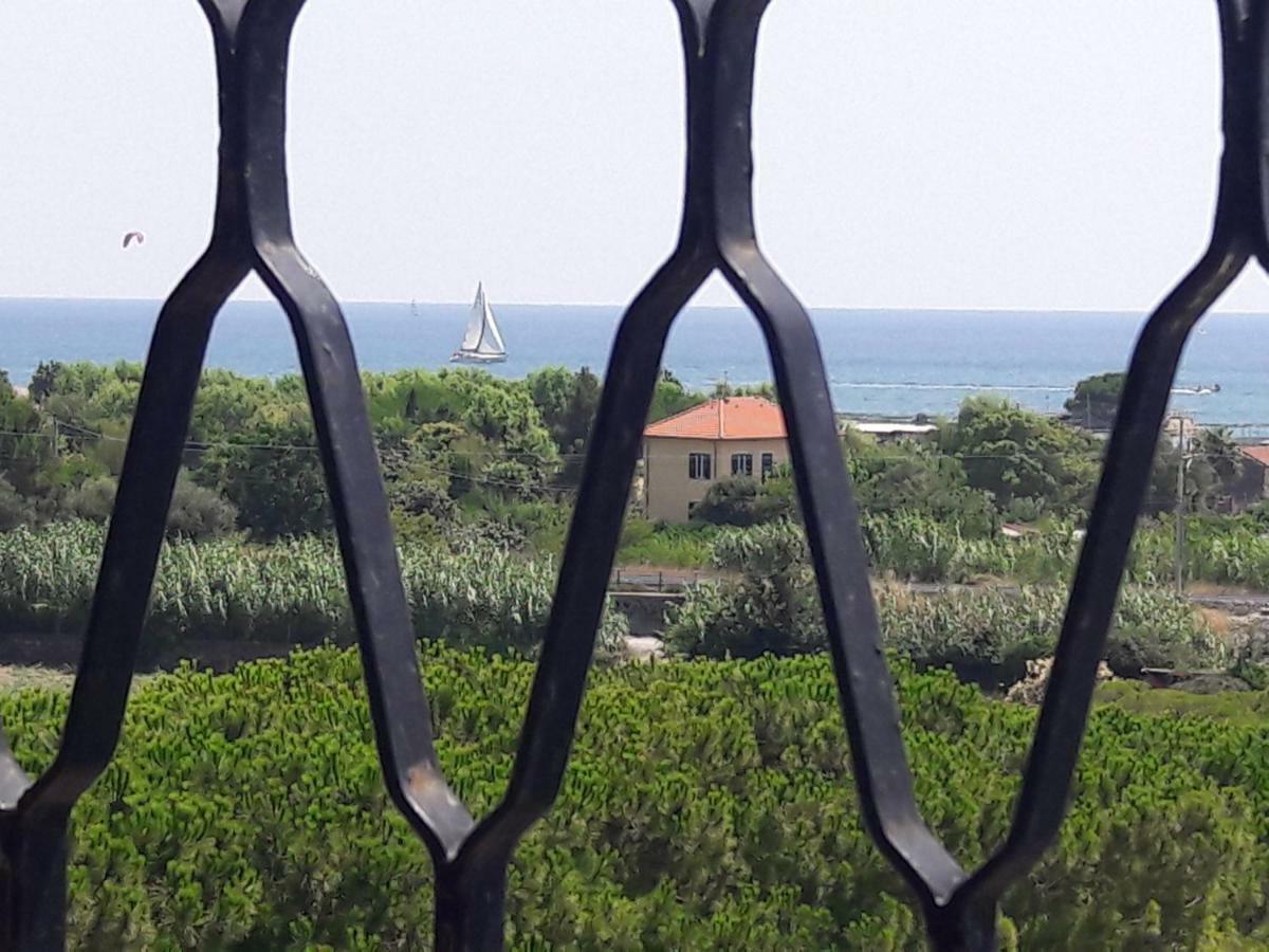 Appartamento Vista Mare アルベンガ エクステリア 写真