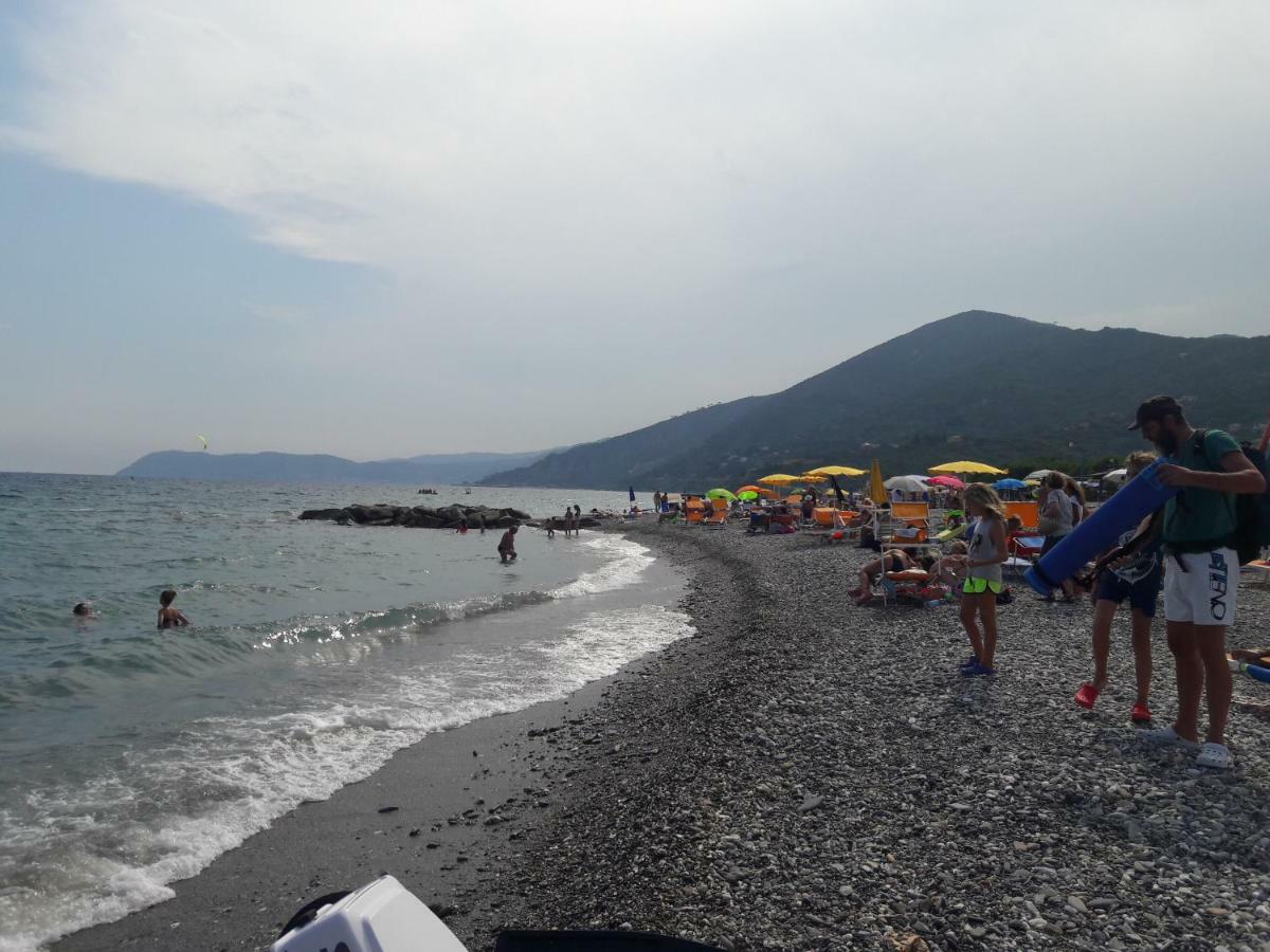 Appartamento Vista Mare アルベンガ エクステリア 写真