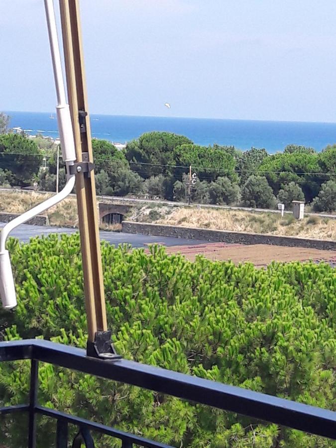Appartamento Vista Mare アルベンガ エクステリア 写真